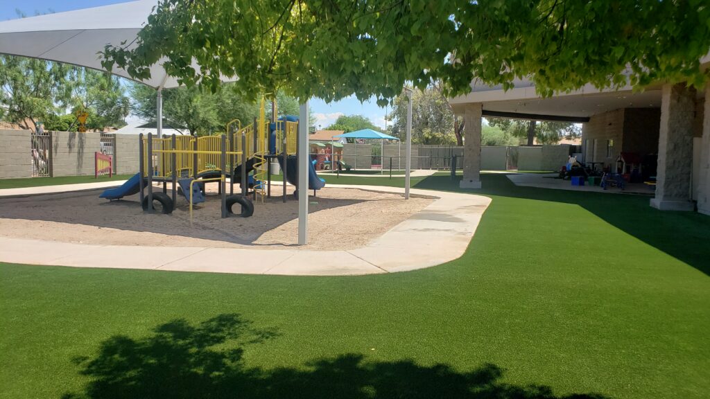 kid friendly artificial grass for playgrounds