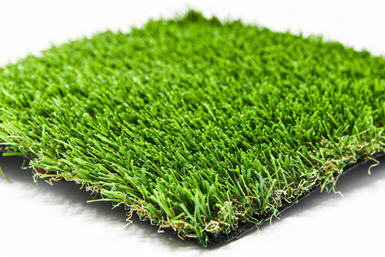 zacate Verde performance blade grass